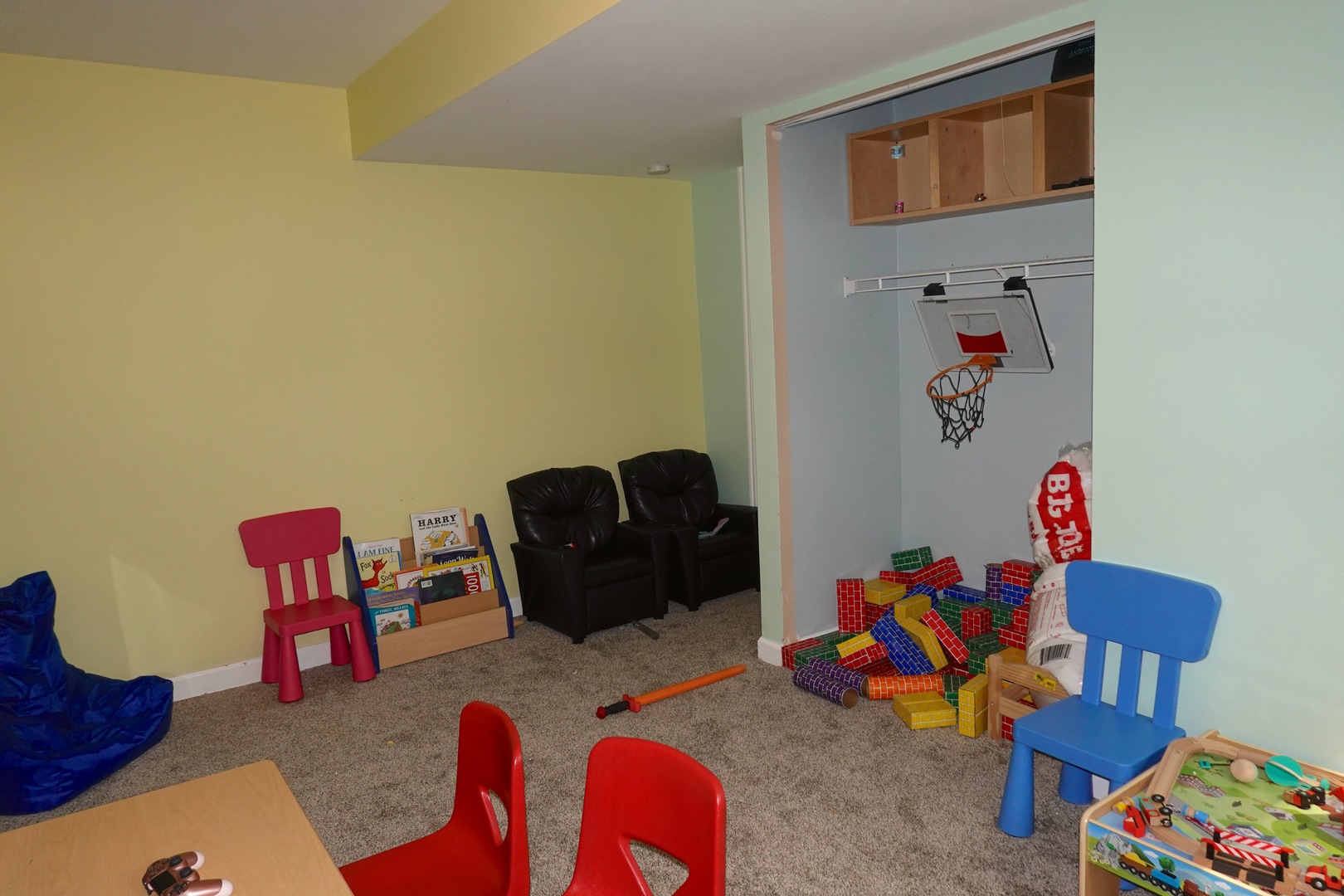 505 Woodmoor Drive, Round Lake Beach, IL 60073