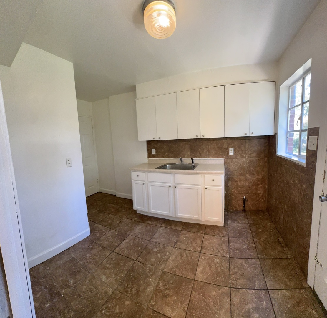 928 N Prairie Avenue, Joliet, IL 60435