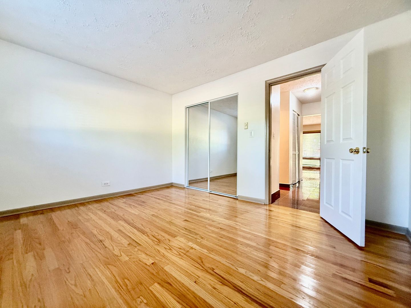 2209 Arbor Circle #6, Downers Grove, IL 60515