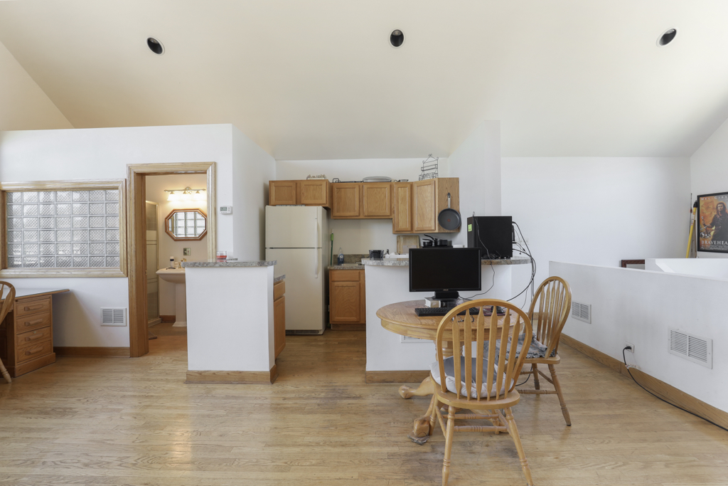 2N584 S Ardmore Avenue, Villa Park, IL 60181