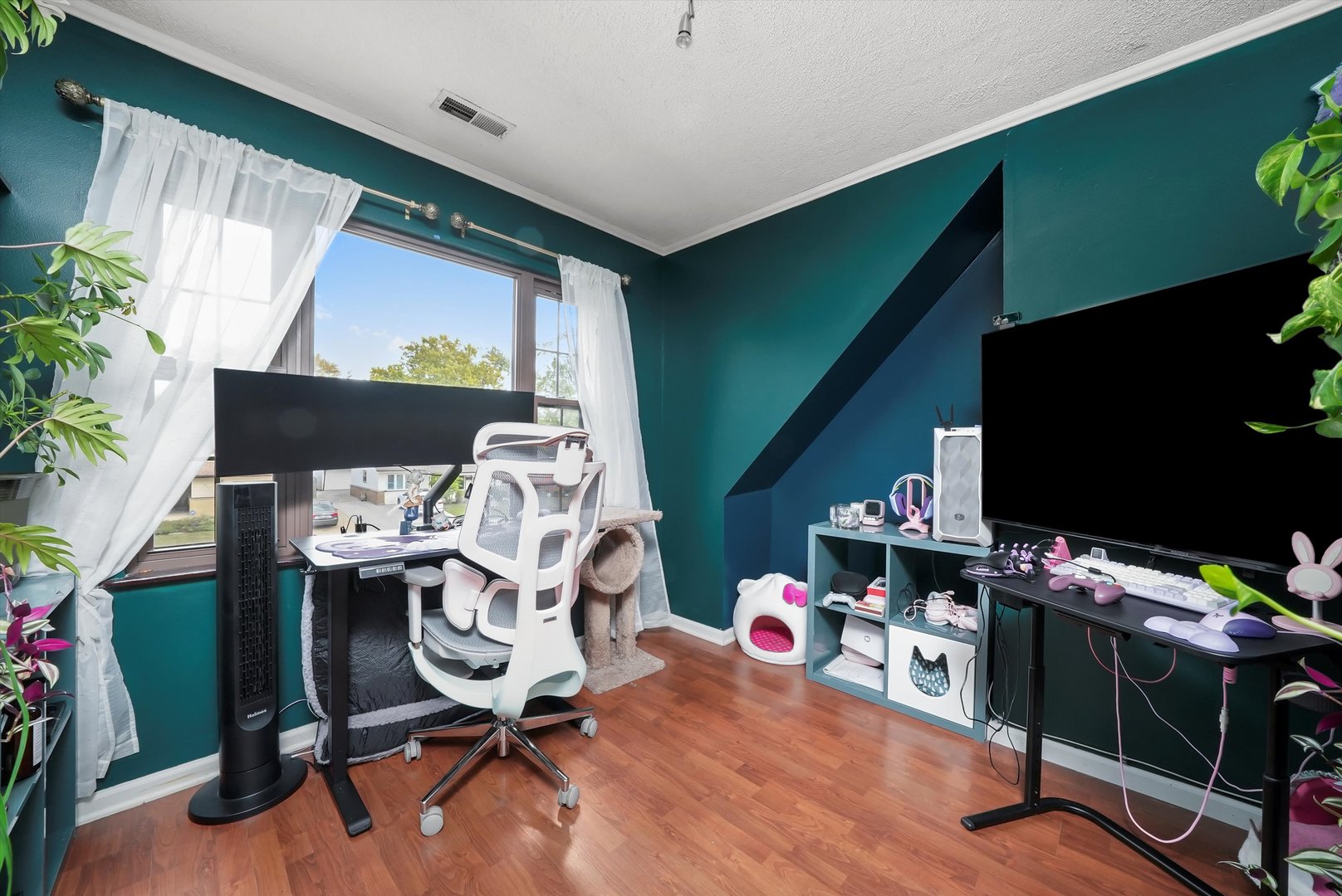 836 Bonita Avenue, Elk Grove Village, IL 60007