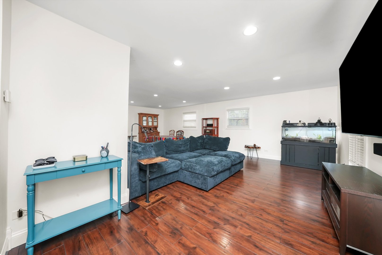 836 Bonita Avenue, Elk Grove Village, IL 60007