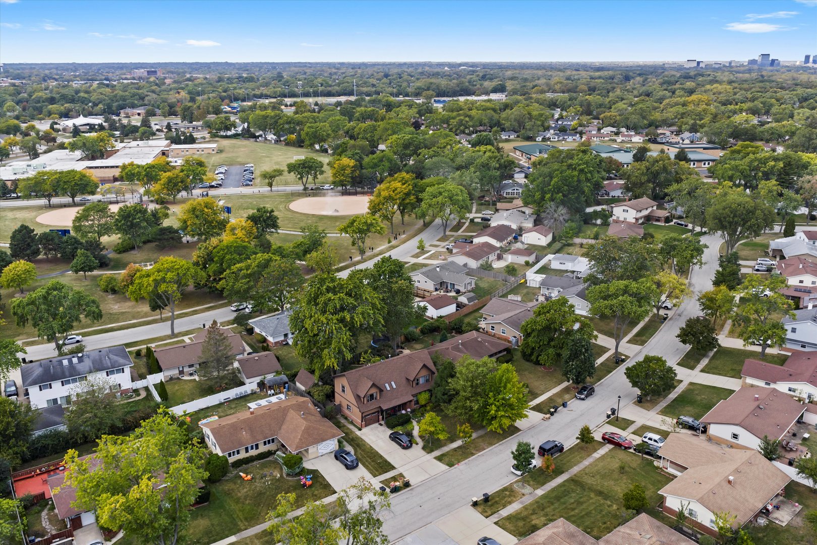 836 Bonita Avenue, Elk Grove Village, IL 60007