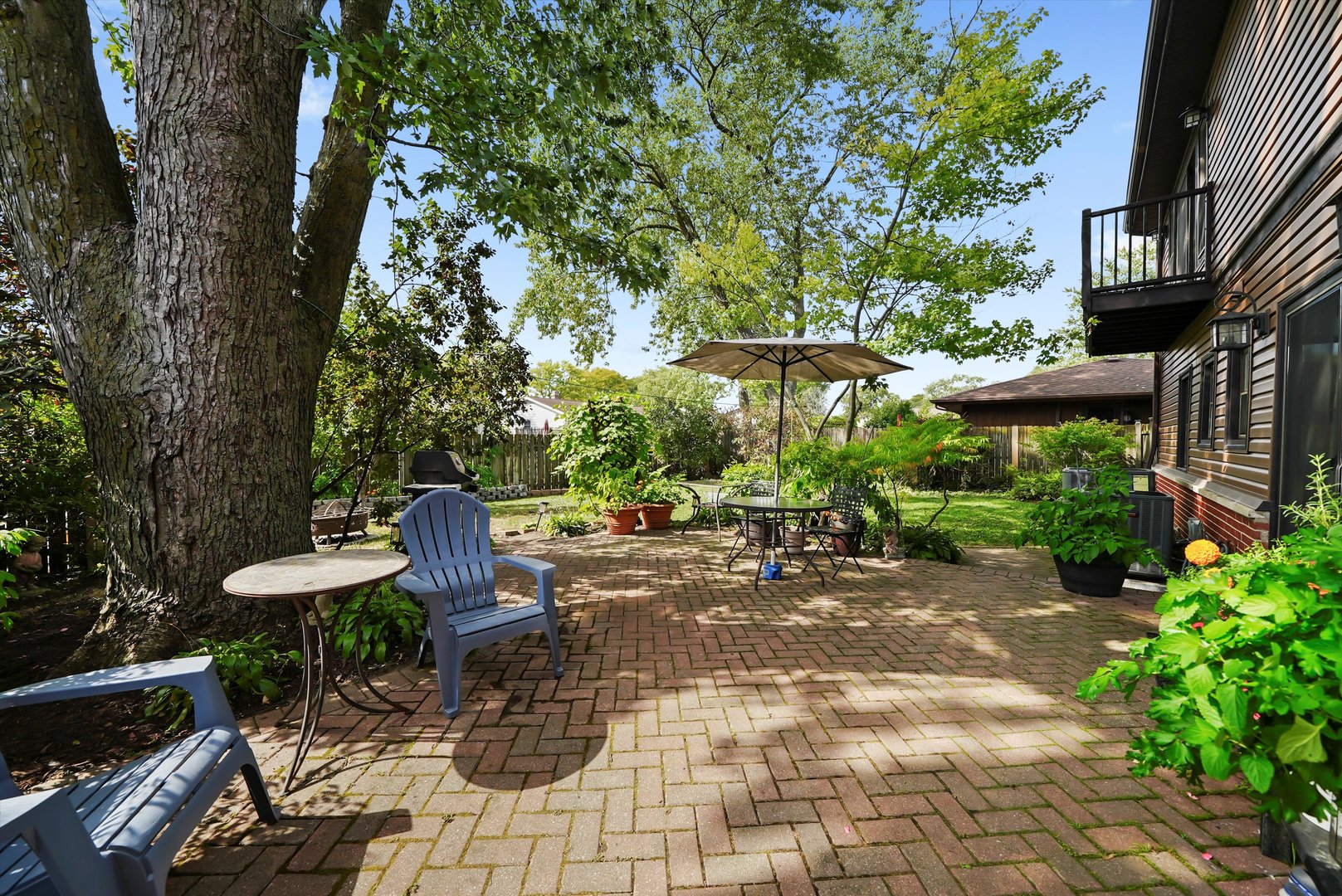 836 Bonita Avenue, Elk Grove Village, IL 60007