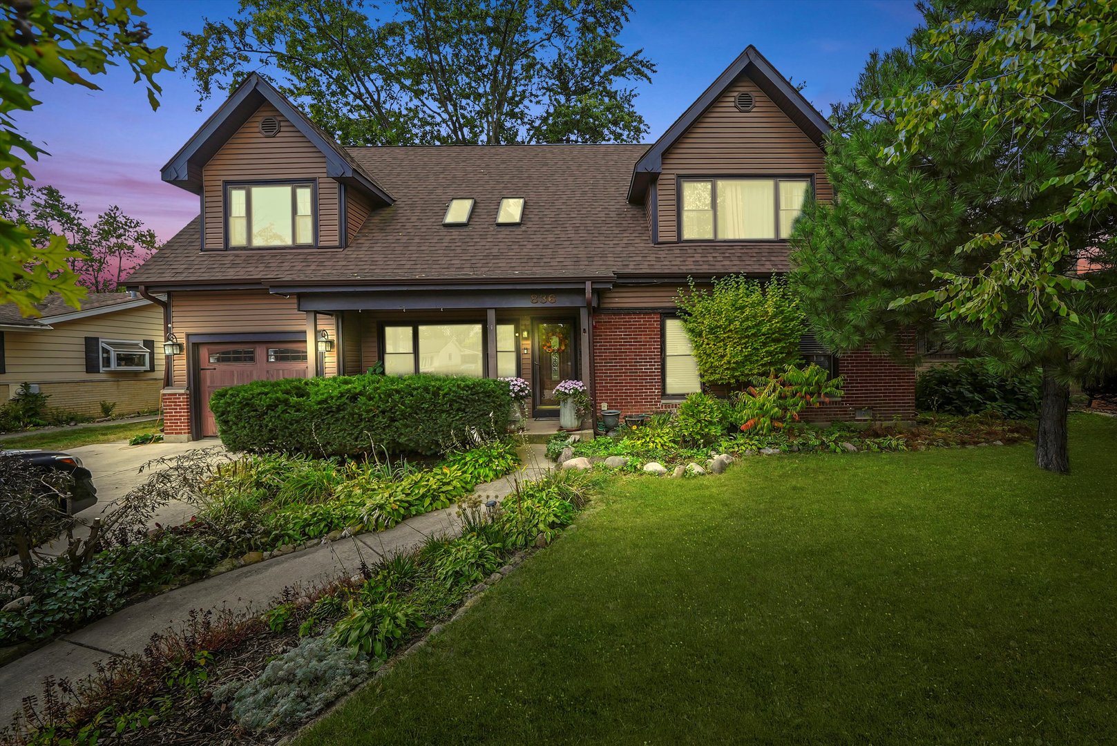 836 Bonita Avenue, Elk Grove Village, IL 60007