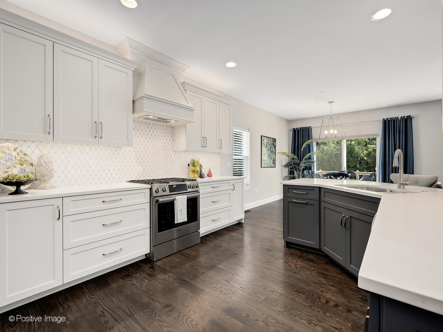 651 Bourbon Circle, Naperville, IL 60565