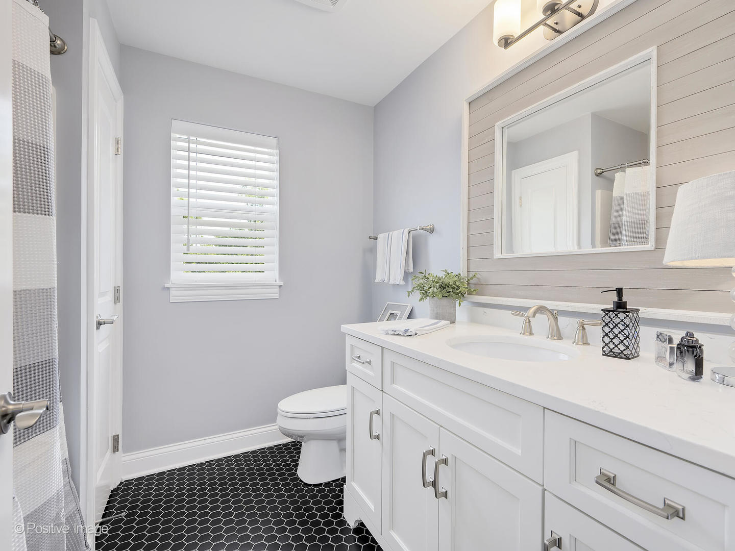 651 Bourbon Circle, Naperville, IL 60565