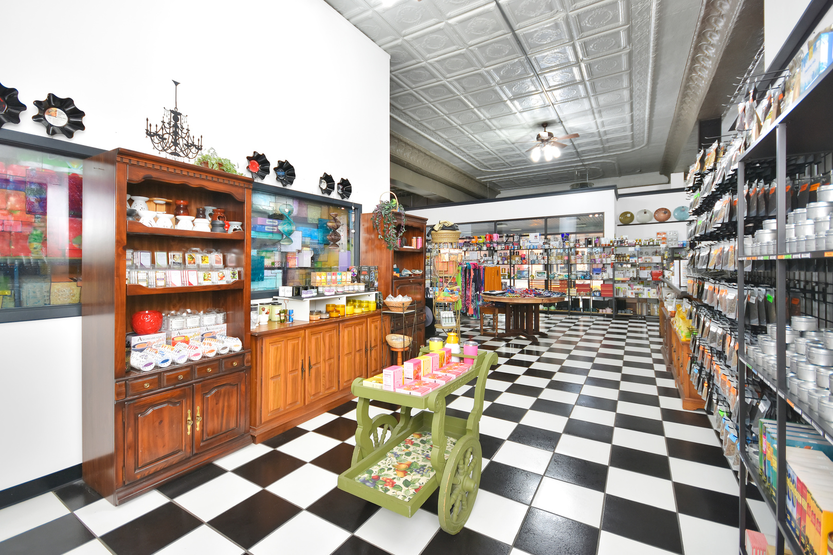 113 N Kickapoo Street, Lincoln, IL 62656