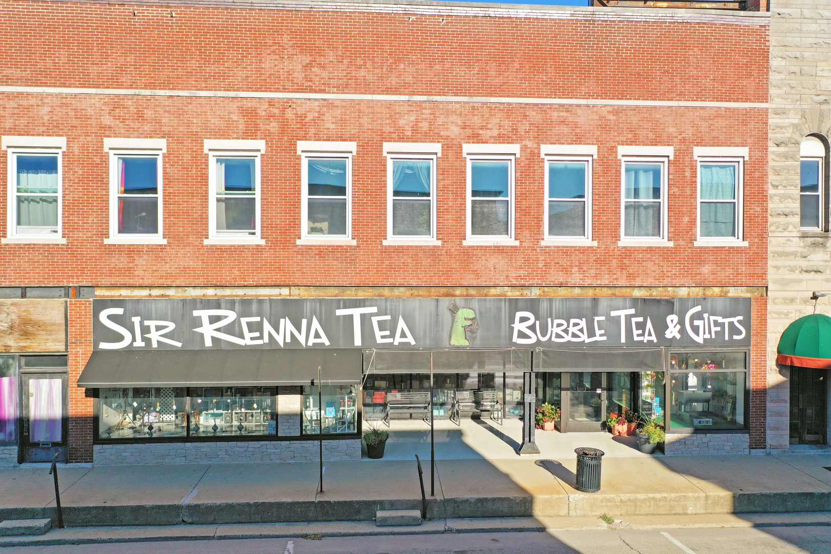 113 N Kickapoo Street, Lincoln, IL 62656