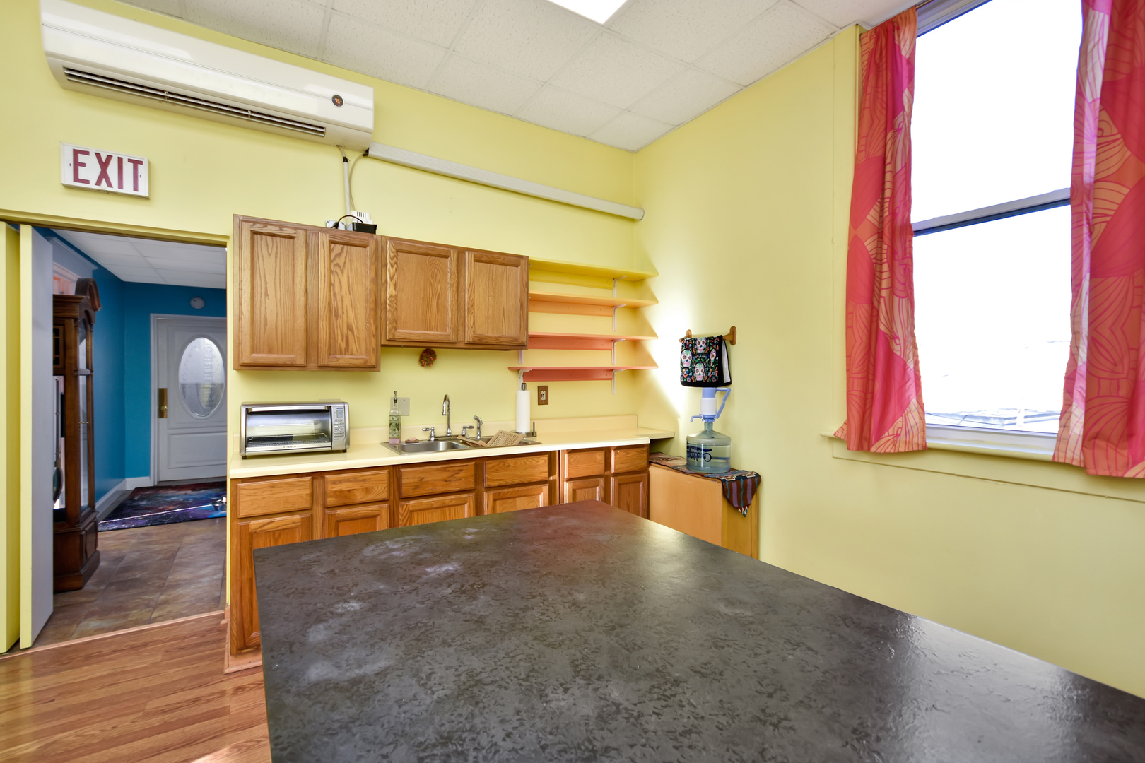 113 N Kickapoo Street, Lincoln, IL 62656