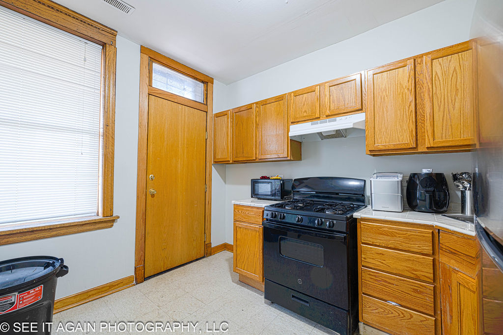 5942 S Calumet Avenue #1, Chicago, IL 60637