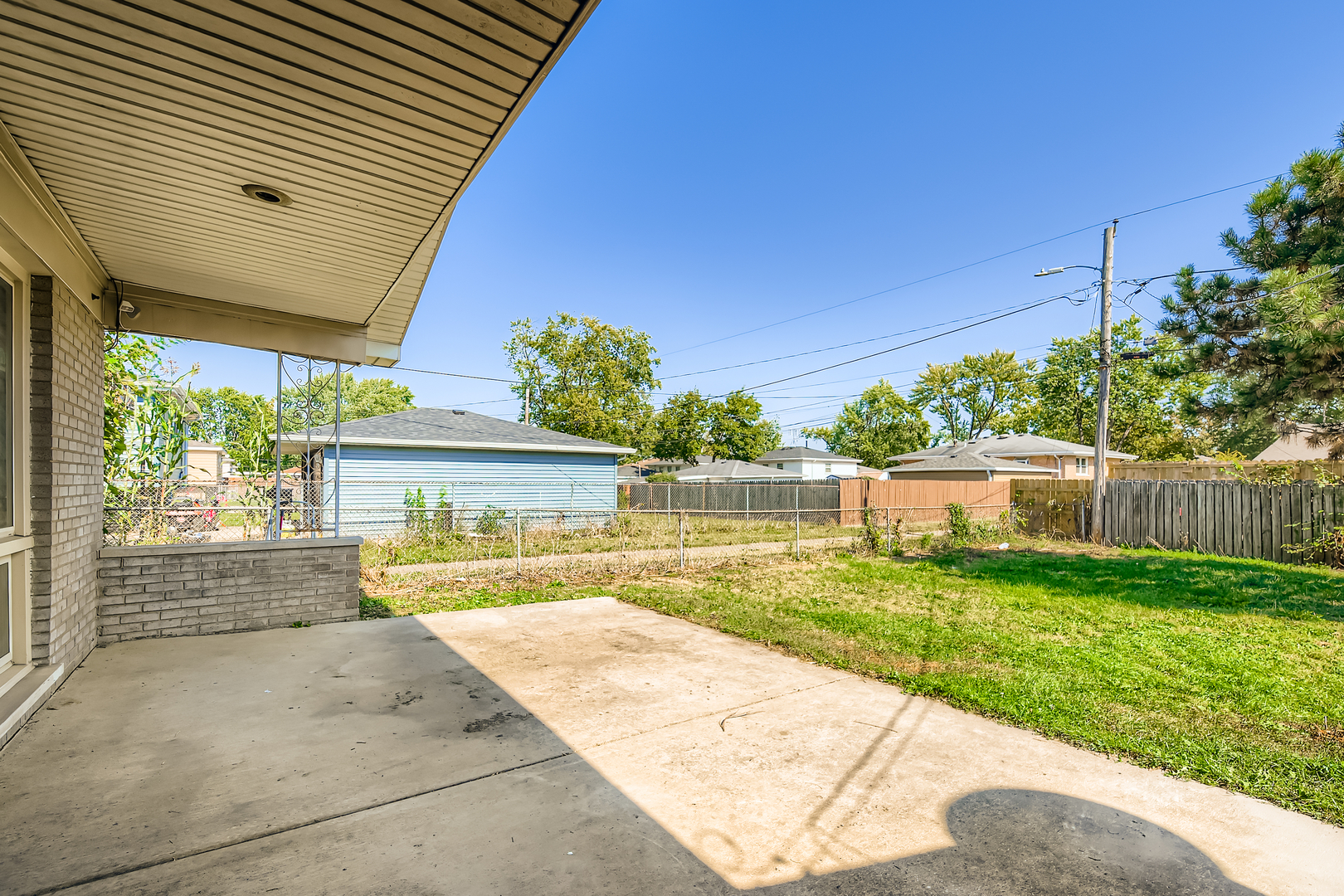 15235 Lawndale Avenue, Midlothian, IL 60445