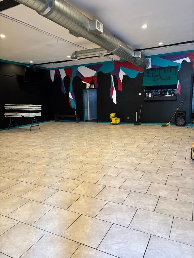 5523 W Chicago Avenue, Chicago, IL 60651