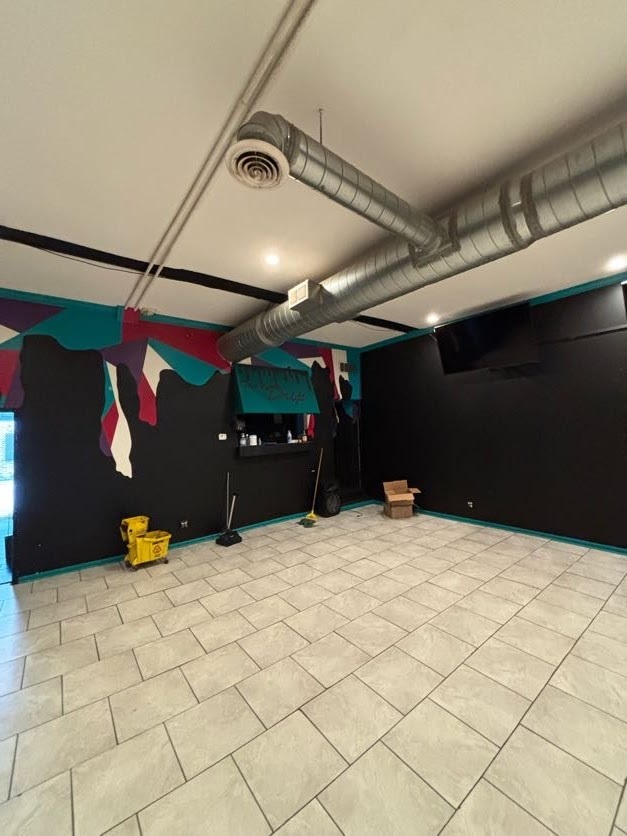 5523 W Chicago Avenue, Chicago, IL 60651