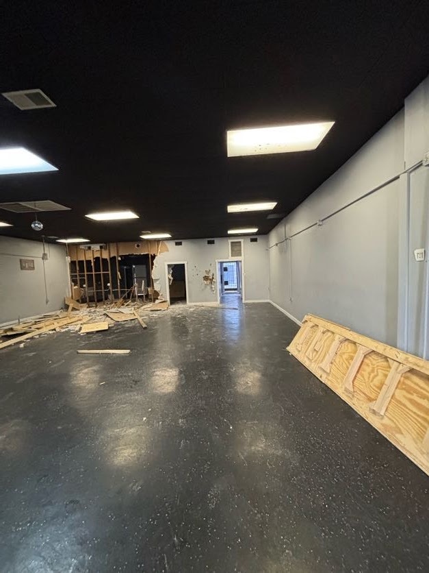 5523 W Chicago Avenue, Chicago, IL 60651