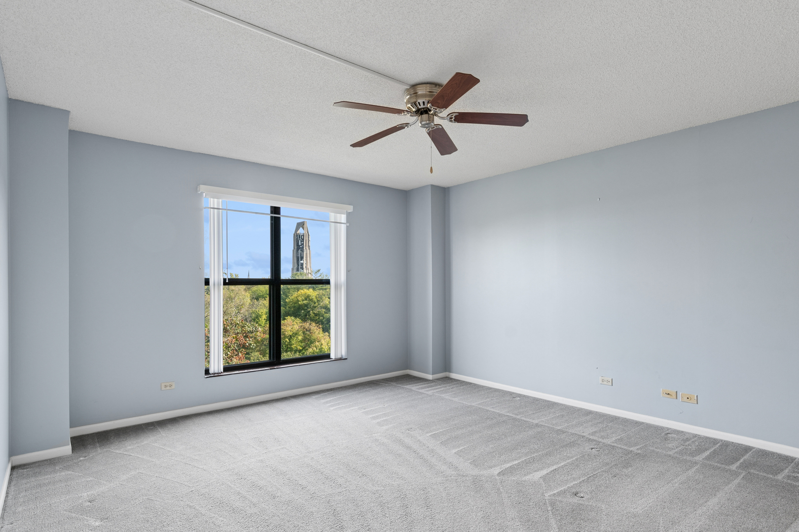 511 Aurora Avenue #509, Naperville, IL 60540