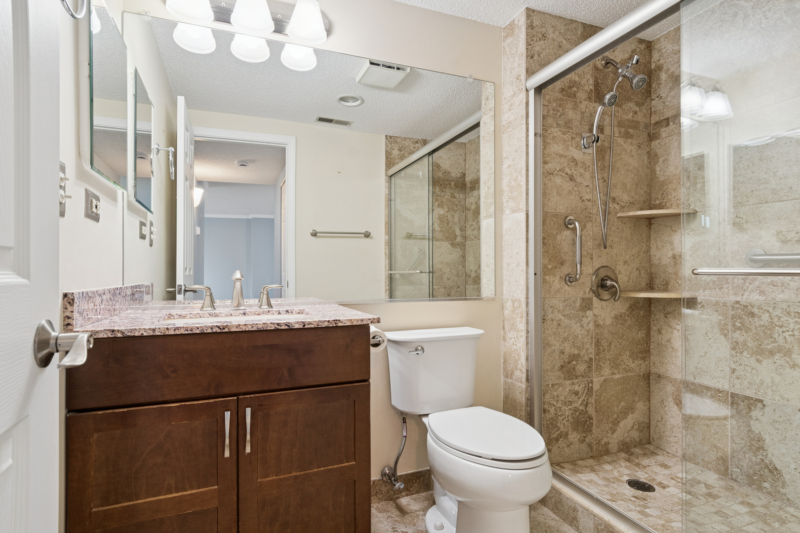 511 Aurora Avenue #509, Naperville, IL 60540