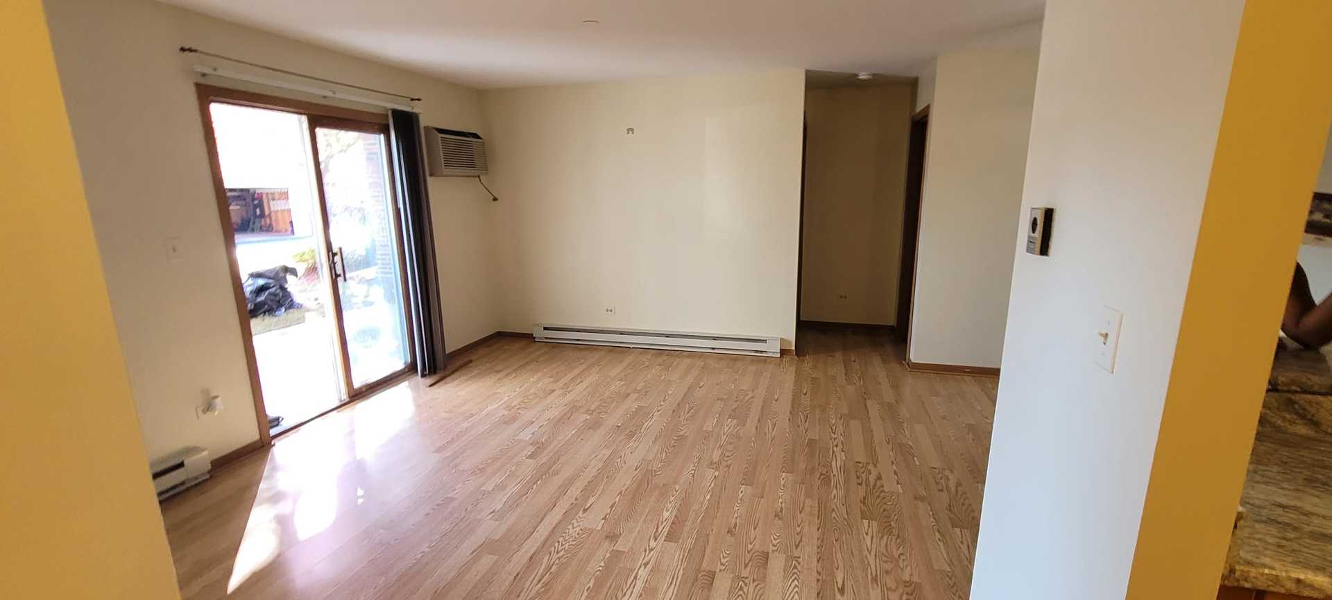 1345 Cunat Court #1A, Lake In The Hills, IL 60156