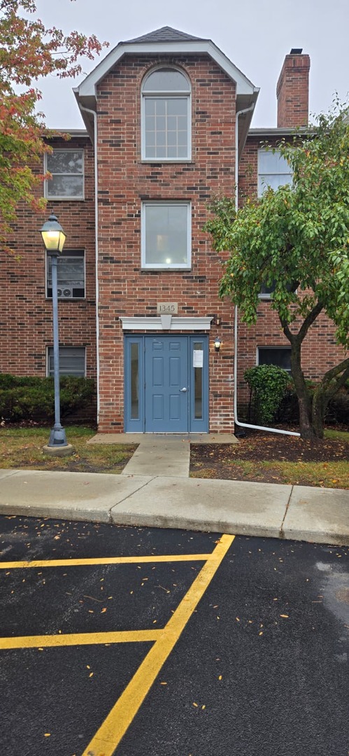 1345 Cunat Court #1A, Lake In The Hills, IL 60156