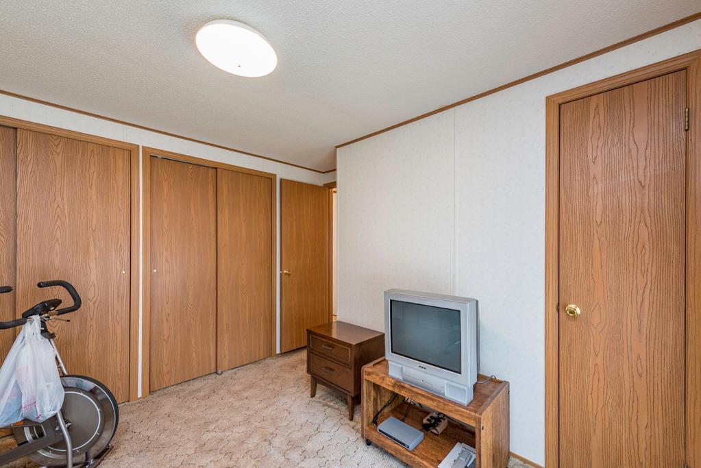 3188 Patricia Lane, Park City, IL 60085