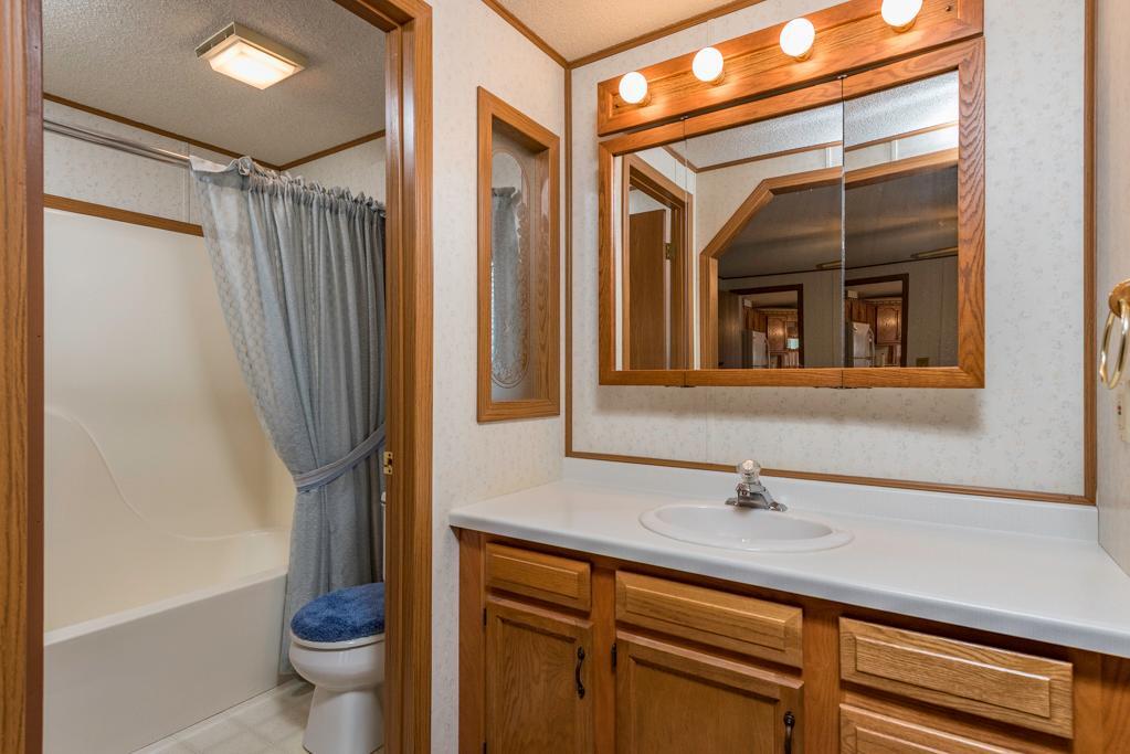 3188 Patricia Lane, Park City, IL 60085