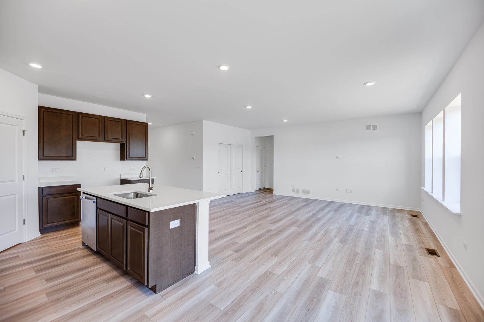 620 N. Sycamore Street, Hinckley, IL 60520