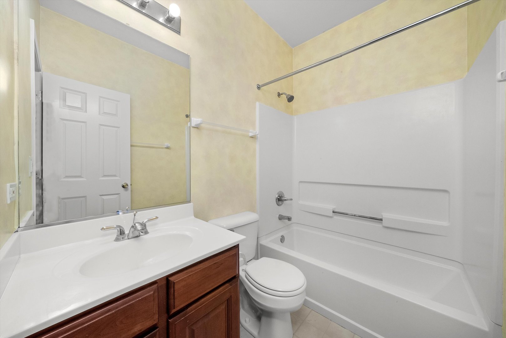 3753 Indian Head Lane, Joliet, IL 60435