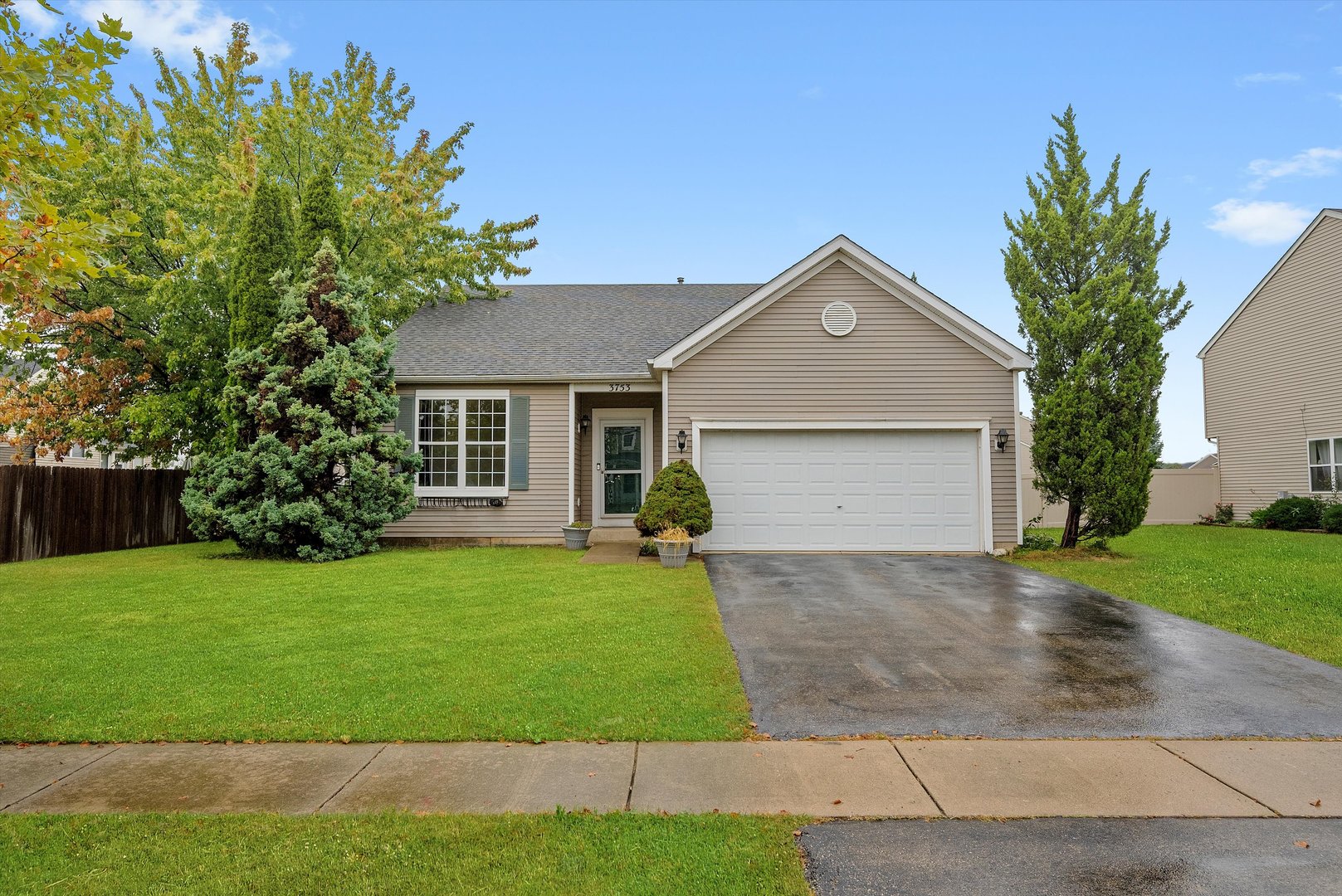 3753 Indian Head Lane, Joliet, IL 60435