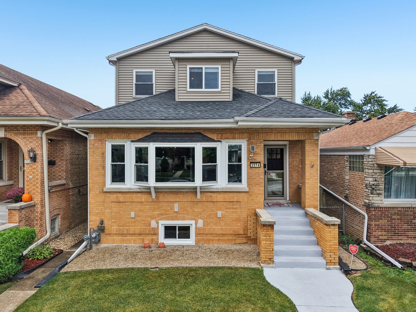 2574 Clarke Street, River Grove, IL 60171