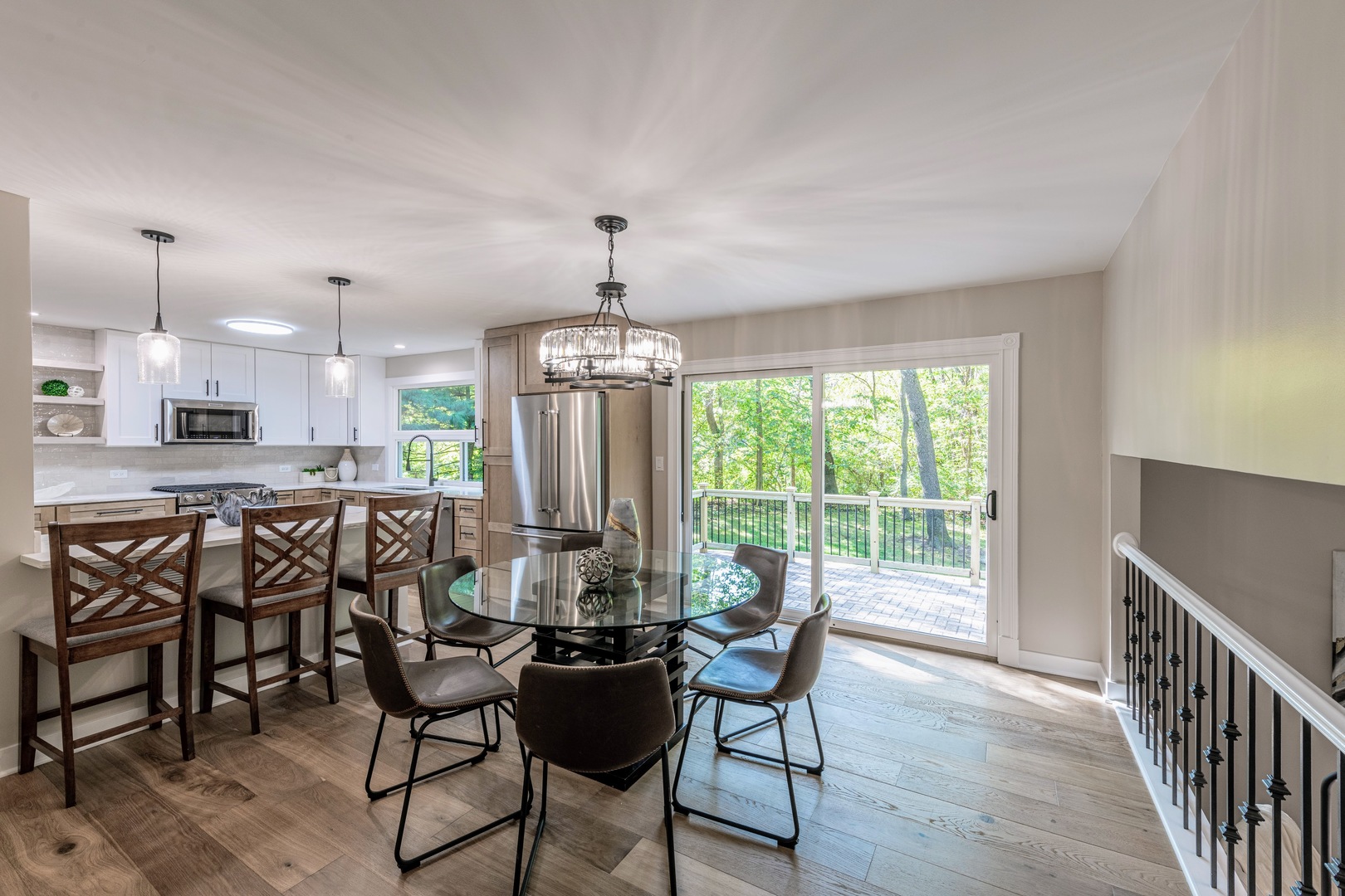 21W405 WALNUT Road, Glen Ellyn, IL 60137