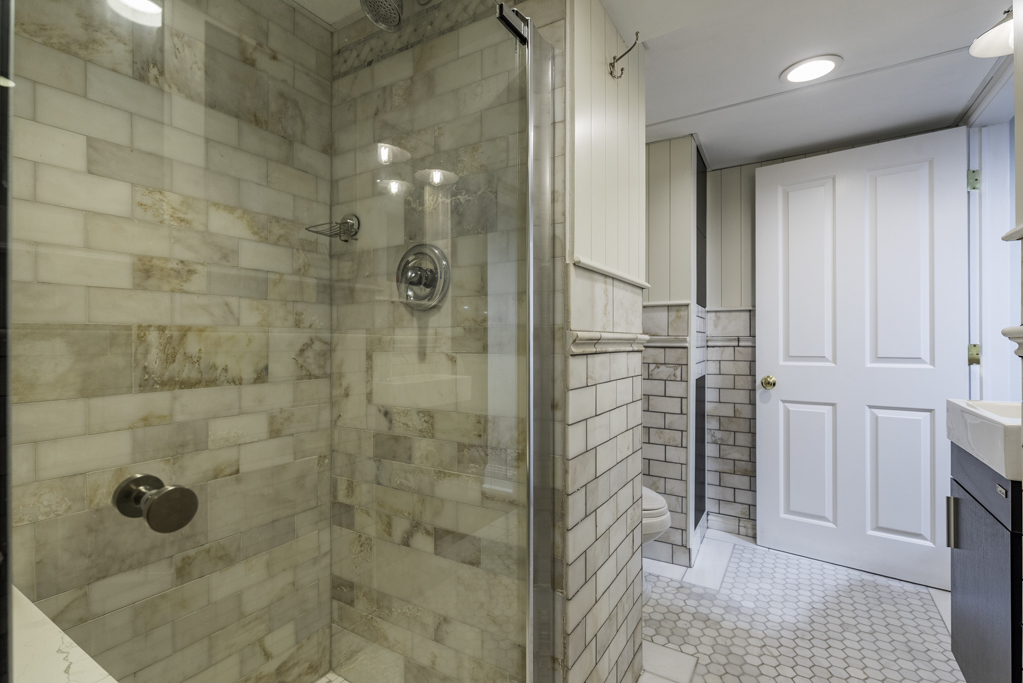 2232 Walnut Street, Waukegan, IL 60087