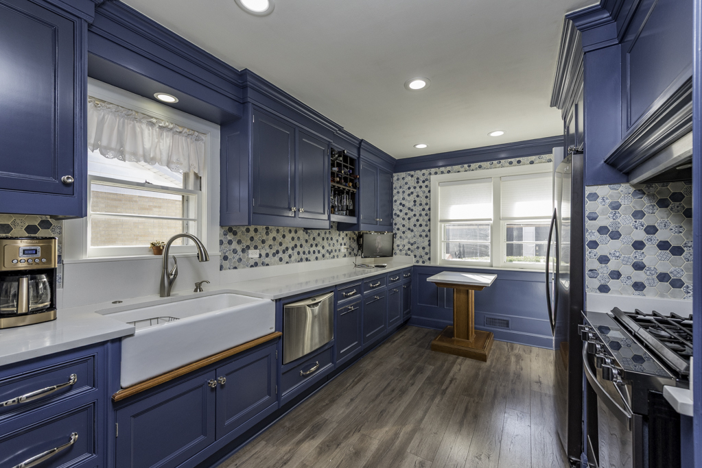 2232 Walnut Street, Waukegan, IL 60087