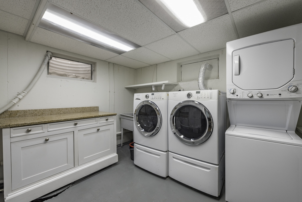 2232 Walnut Street, Waukegan, IL 60087