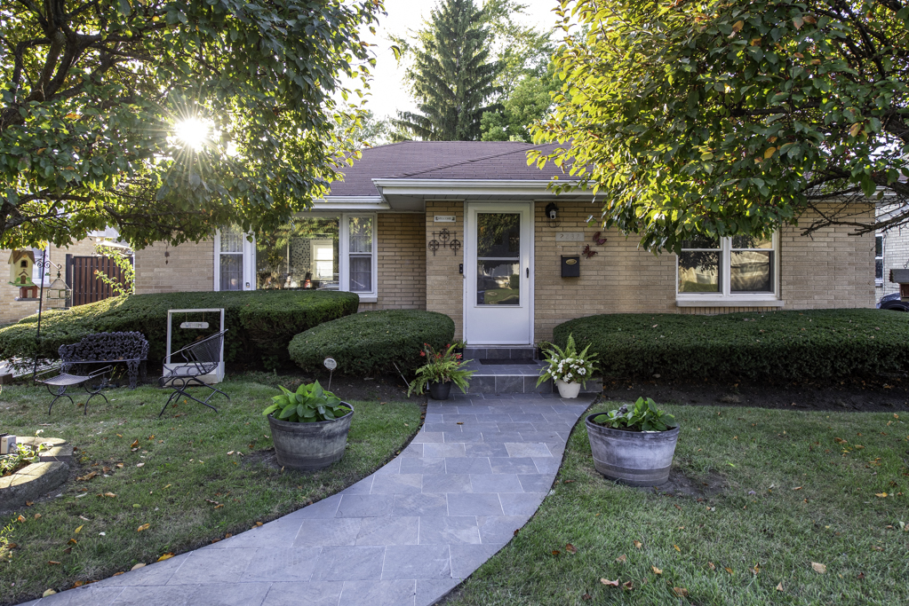 2232 Walnut Street, Waukegan, IL 60087