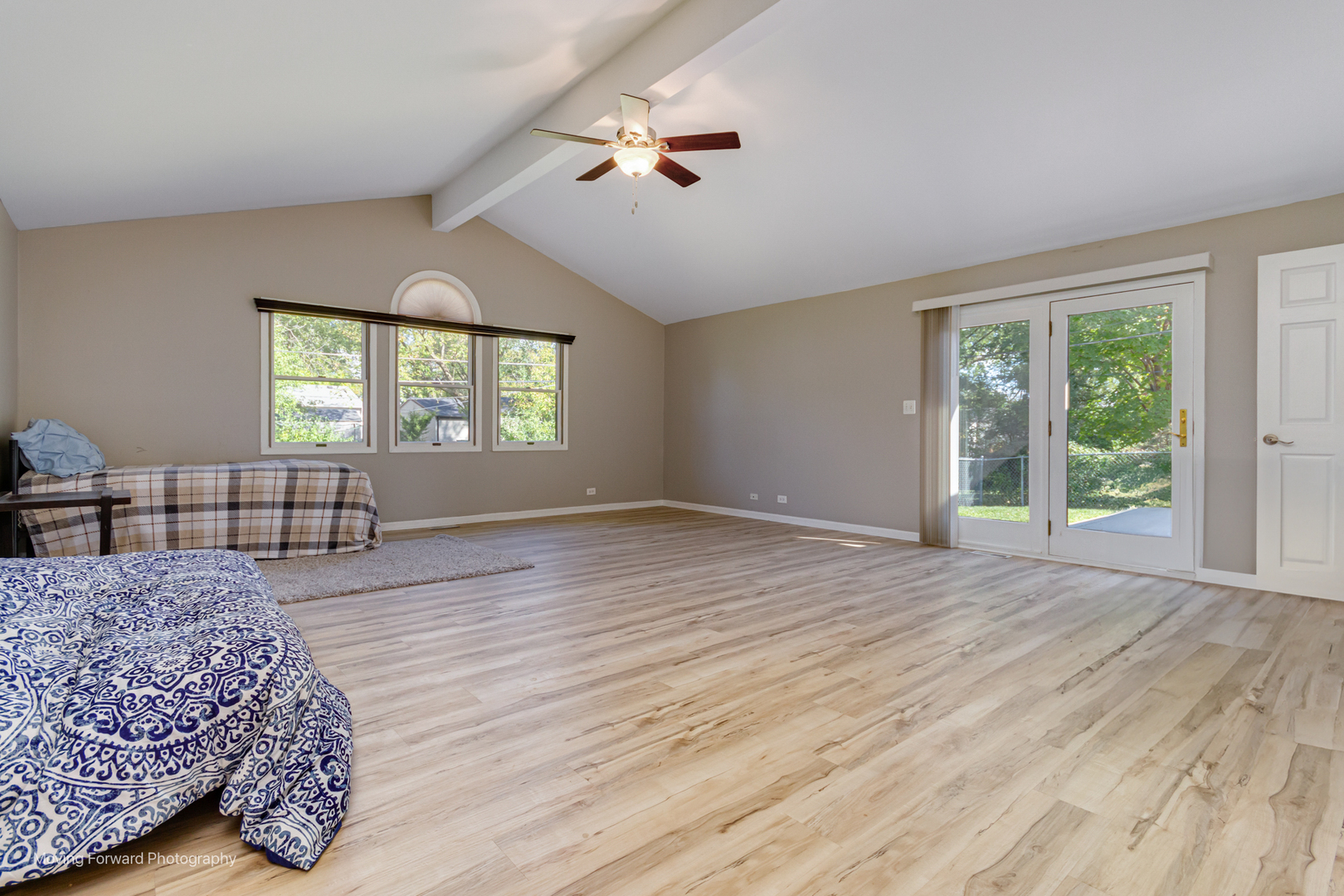 98 Glendale Road, Buffalo Grove, IL 60089