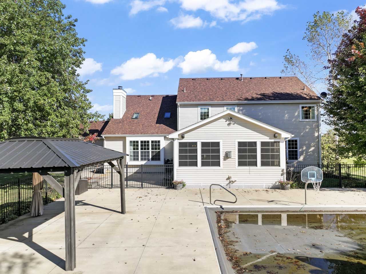 9307 Daniel Lane, Spring Grove, IL 60081