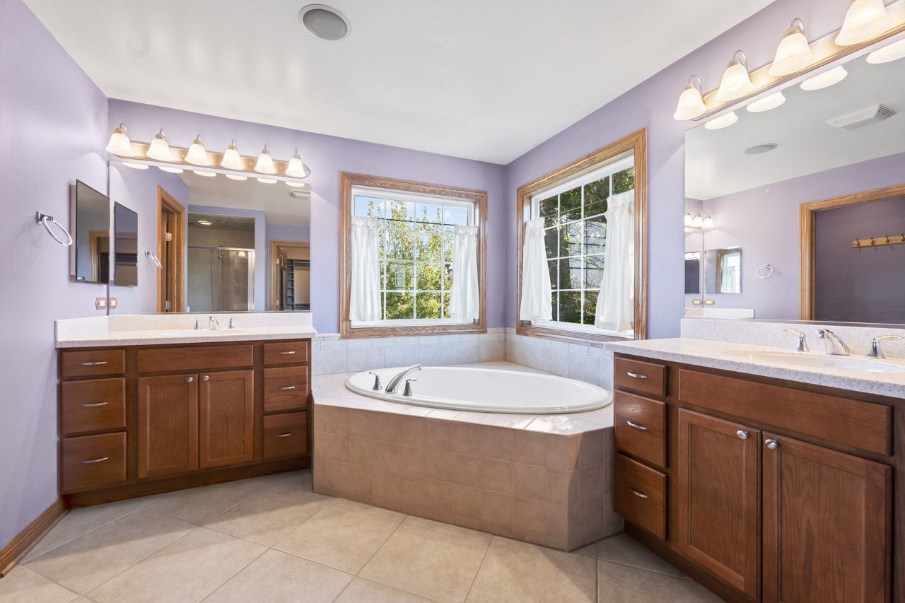 9307 Daniel Lane, Spring Grove, IL 60081