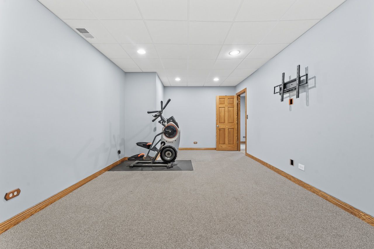 9307 Daniel Lane, Spring Grove, IL 60081