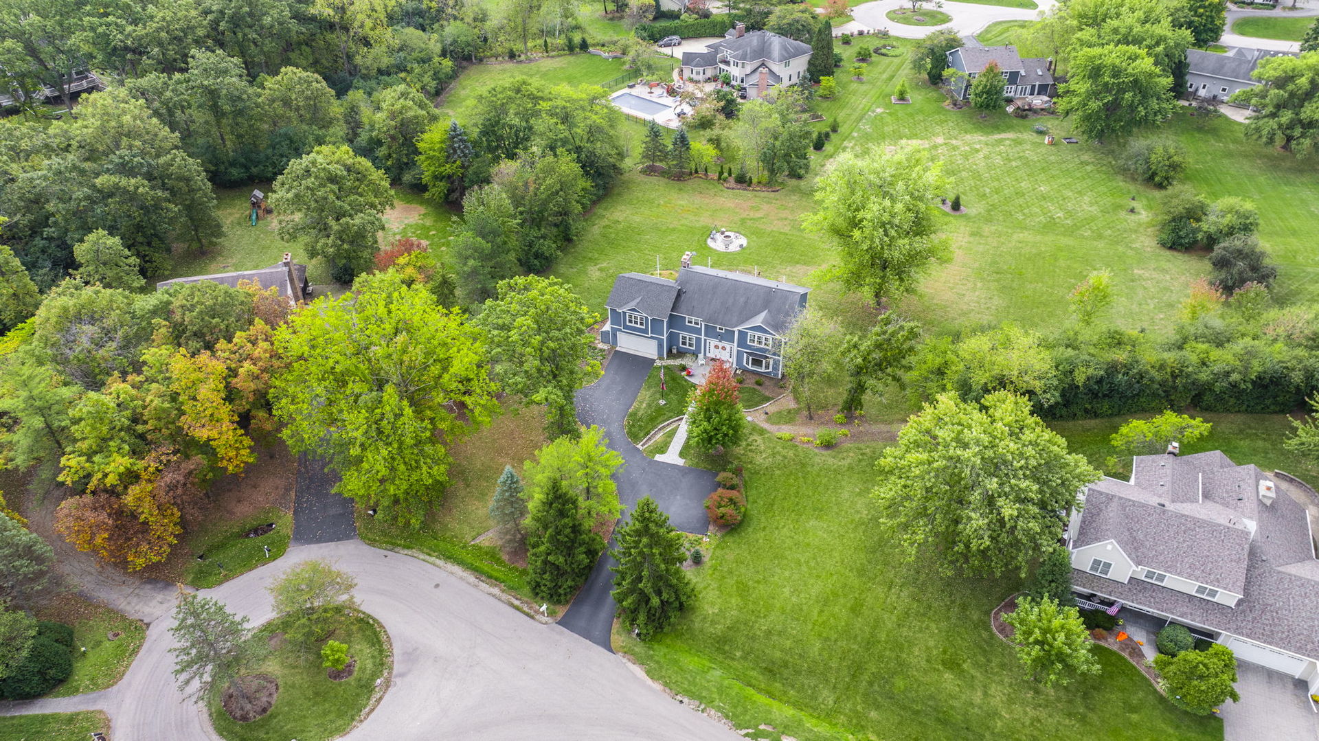 1545 Steeplechase Court, Green Oaks, IL 60048