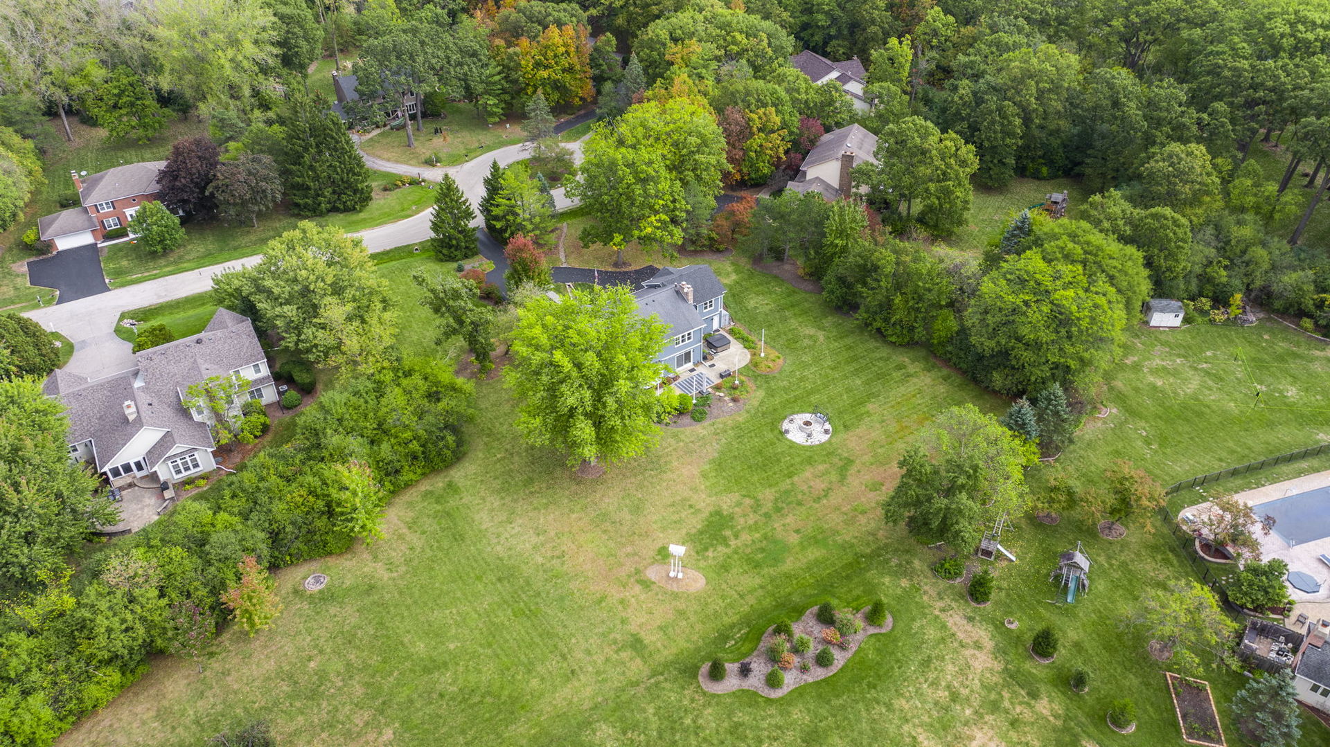 1545 Steeplechase Court, Green Oaks, IL 60048