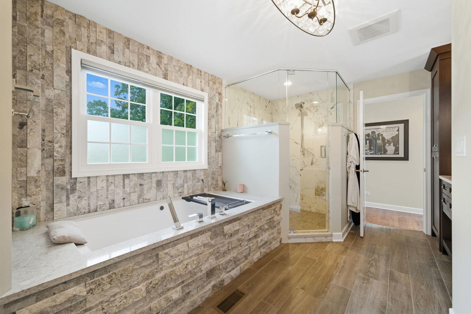 1545 Steeplechase Court, Green Oaks, IL 60048