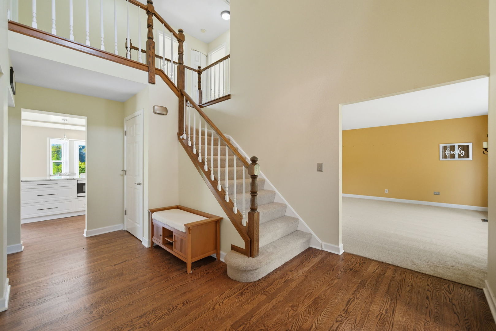 1545 Steeplechase Court, Green Oaks, IL 60048