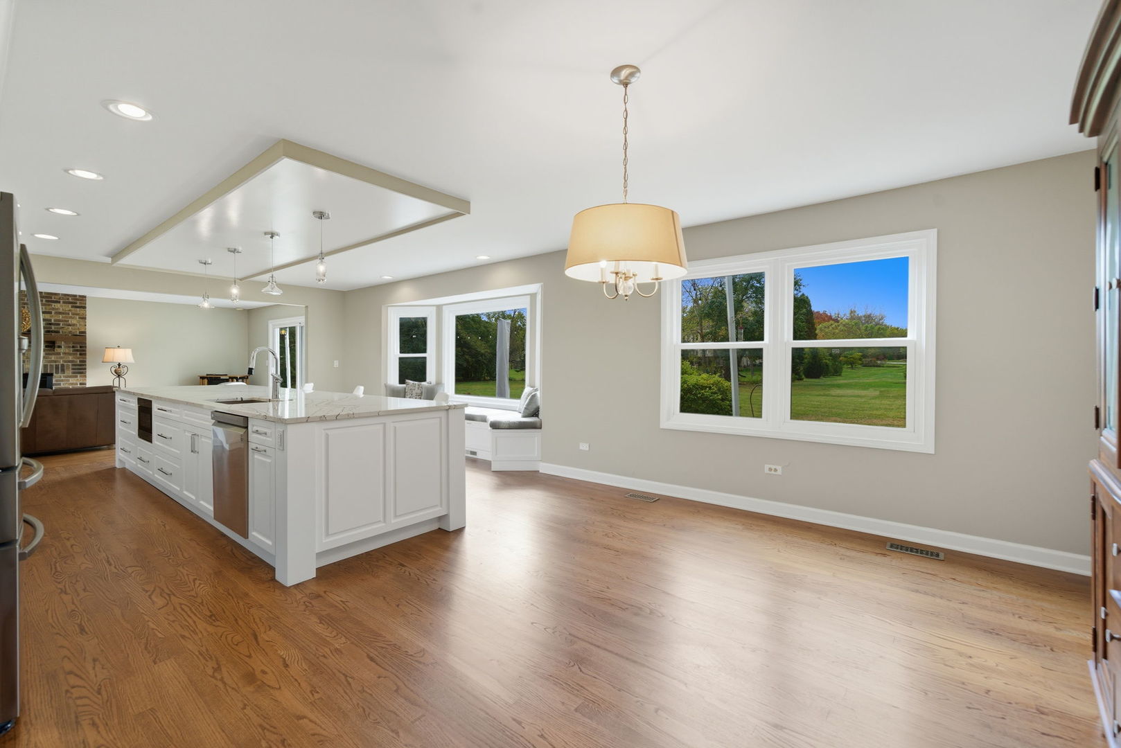 1545 Steeplechase Court, Green Oaks, IL 60048