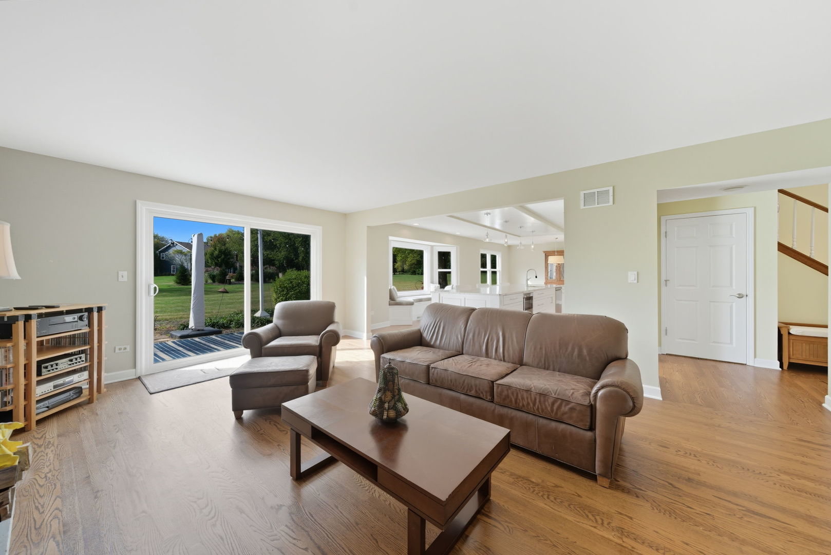 1545 Steeplechase Court, Green Oaks, IL 60048