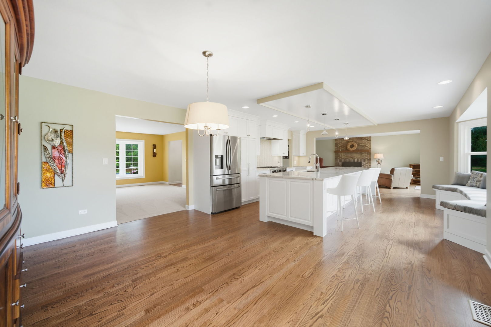 1545 Steeplechase Court, Green Oaks, IL 60048