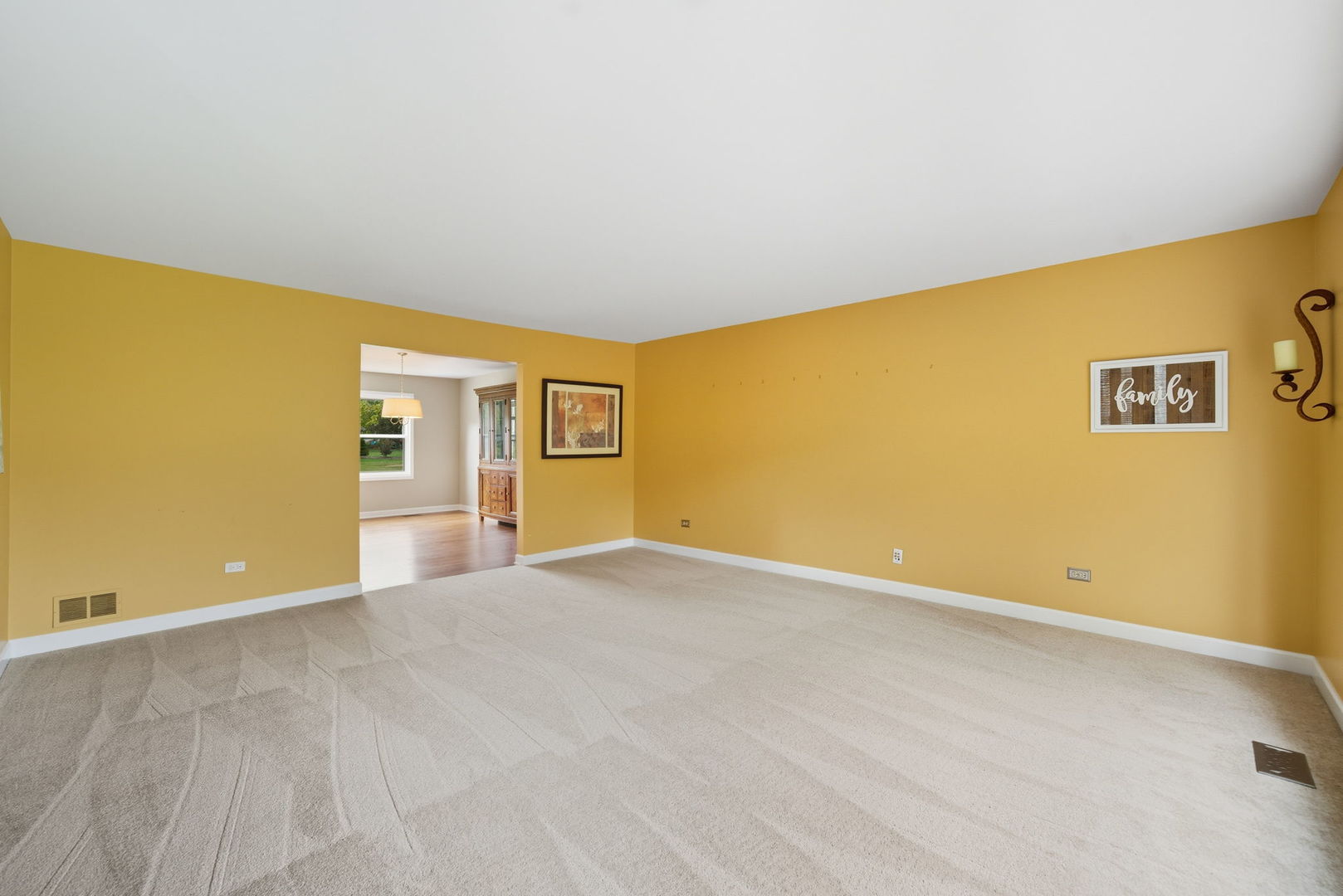 1545 Steeplechase Court, Green Oaks, IL 60048