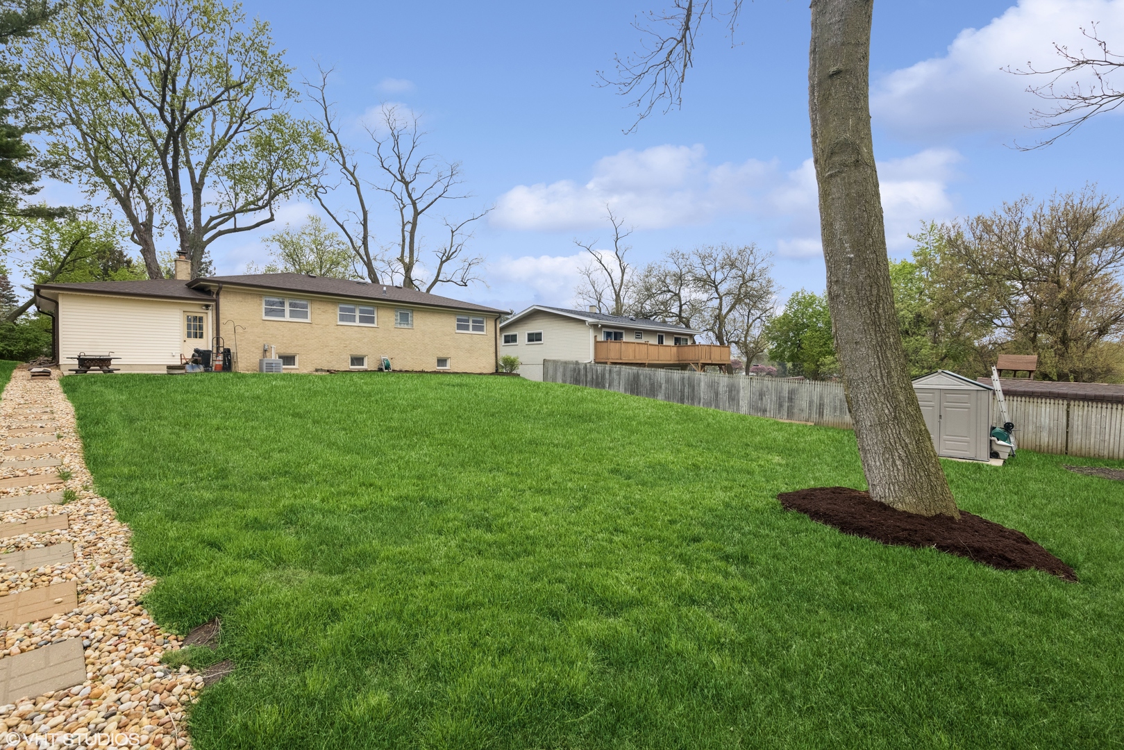 932 60th Place, Downers Grove, IL 60516