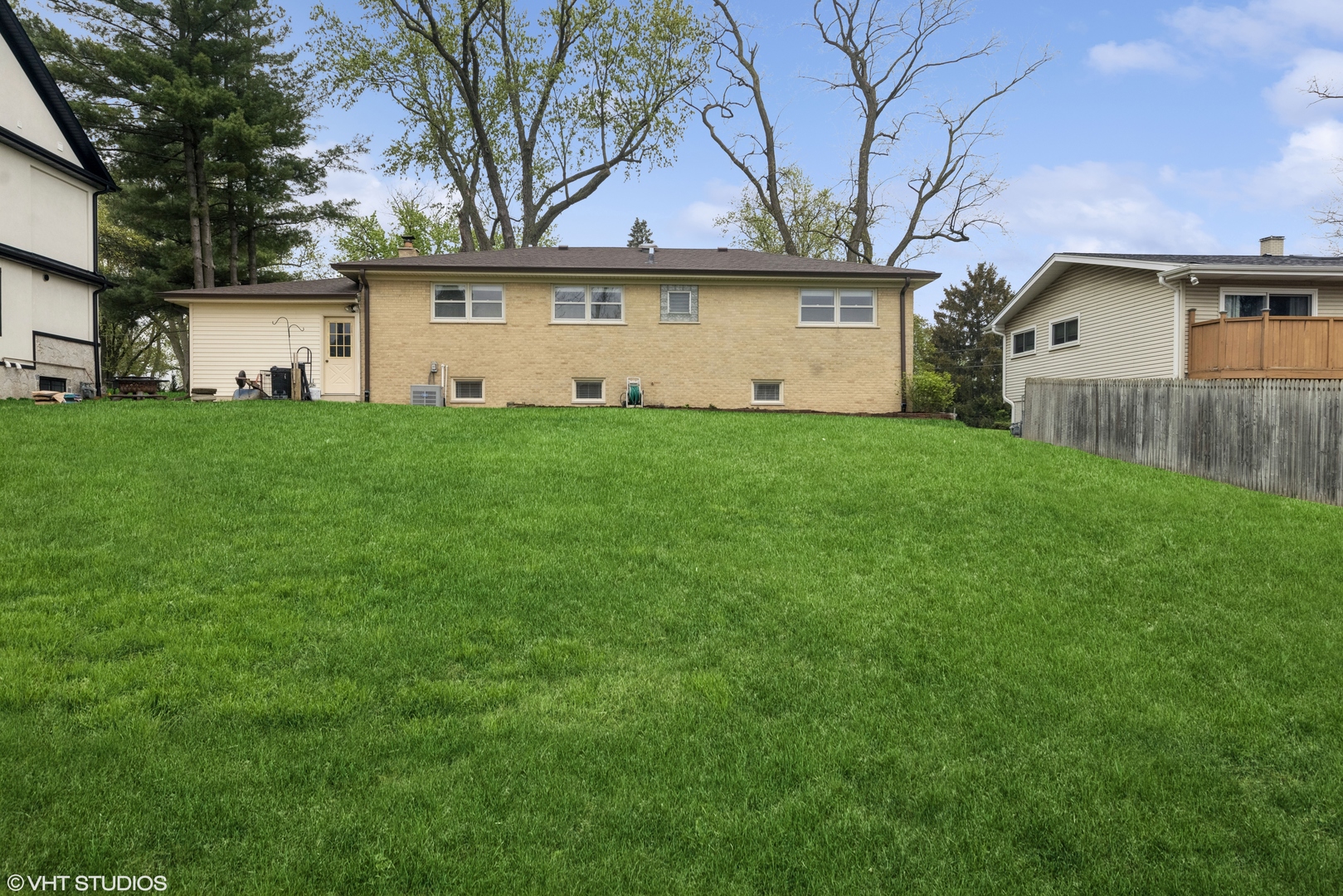 932 60th Place, Downers Grove, IL 60516