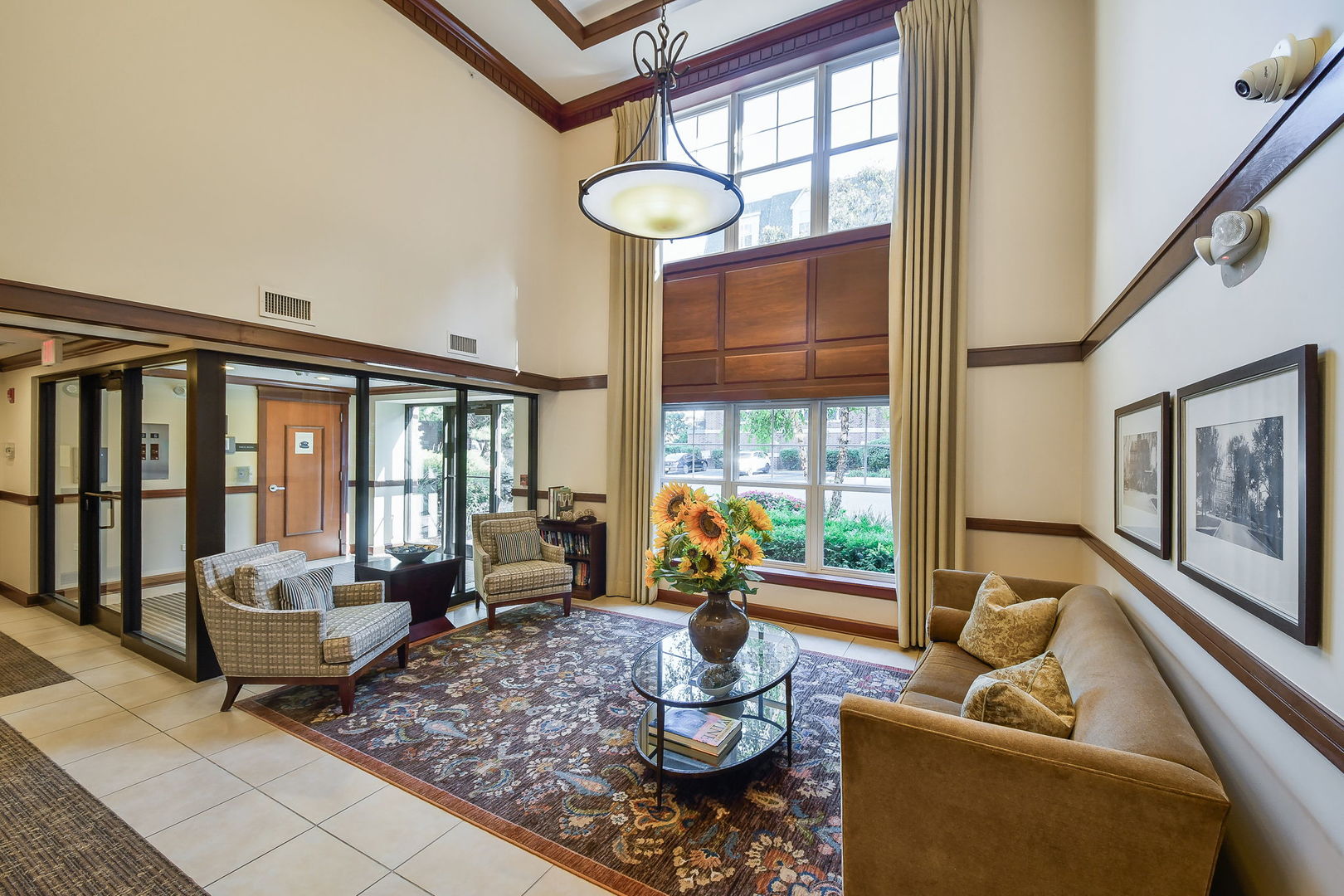 255 E Liberty Drive #302, Wheaton, IL 60187