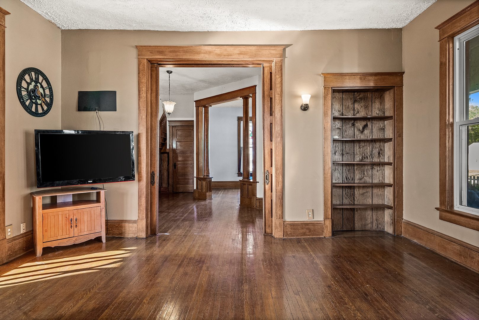 111 S Karr Street, Heyworth, IL 61745